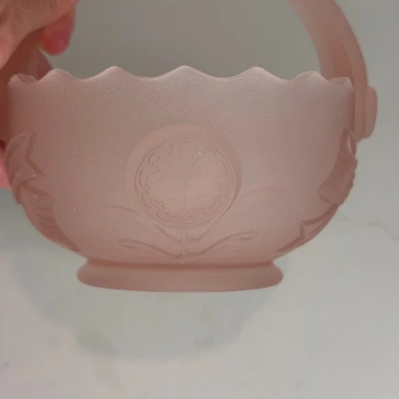 Vintage 1980s Lenox Imperial Pink Frosted Satin Glass Buttons & Bow Basket 5" - Picture 3 of 10